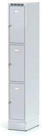 Alfa 3 Šatníková skrinka na sokli s úložnými boxami, 3 boxy, 1920 x 300 x 500 mm, otočný zámok, sivé dvere