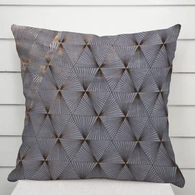 Biante Zamatová obliečka na vankúš Isabela IBL-003 Rose Gold trojuholníky na sivom 60 x 60 cm