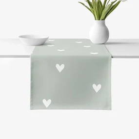 Goldea behúň na stôl 100% bavlnené plátno - srdiečka na šalviovo zelenom 35x120 cm