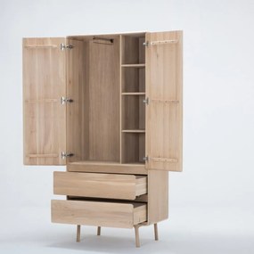 Šatníková skriňa z masívneho dubového dreva s 2 zásuvkami Gazzda Fawn