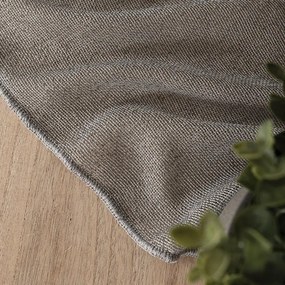 Tmavosivá sieťovinová záclona AISHA ukončená olovkom  - šité na mieru