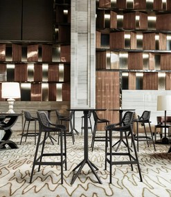 Plastová barová stolička DS10778434 - Čierna