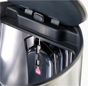 Nášľapný odpadkový kôš z nehrdzavejúcej ocele v lesklo striebornej farbe 10 l Arc – Joseph Joseph