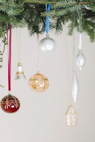 Bella Rose Sklenená vianočná ozdoba Kvapka Biela Mat