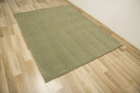 Metrážny koberec Eternity Speciaal 154 olivovo zelený