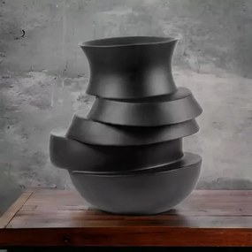 Váza 38x33x36 cm zo živice/matná čierna
