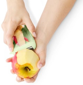 Univerzálna škrabka so záchytnou nádobou