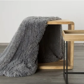 Deka Tiffany Sivá 170x210 cm – elegantná prešívaná deka na posteľ