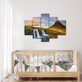 Obraz hory a vodopádov na Islande (150x105 cm)