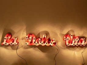 La Dolce nástenná lampa červená