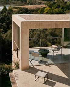 Sivozelená záhradná podnožka Maurina – Kave Home