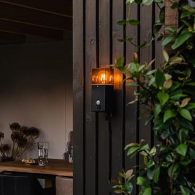 Vonkajšia nástenná lampa čierna IP44 s pohybovým senzorom - Denmark