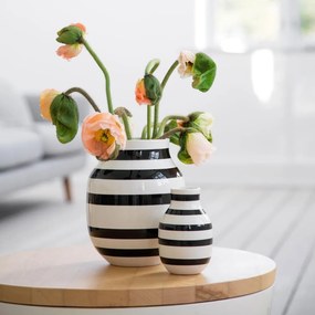 Čierno-biela kameninová váza Kähler Design Omaggio, výška 20 cm
