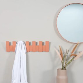 Kovový nástenný vešiak v lososovej farbe Angle – Spinder Design