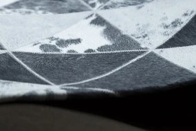 Koberec PATCHWORK 21722 sivý - imitácia kože krava, trojuholníky