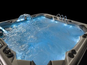 Vírivka Waterwave Spas HAMILTON – 5 miest, 52 trysiek