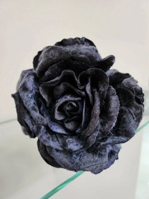 Čierna zamatová ruža na stonke 30cm