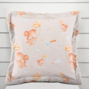 Biante Detská bavlnená obliečka na vankúš s lemom Sandra SA-525 Veveričky s kvietkami na sivobéžovom 60 x 60 cm