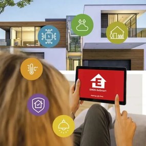 LED Inteligentná vonkajšia kamera so svetlom GoSmart LED/12W/230V IP65 Wi-Fi Tuya biela