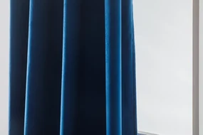 Kráľovsky modrý zatemňovací záves VELVET 140x270 cm Zavesenie: Riasiaca páska