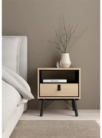 Nočný stolík v dekore duba v prírodnej farbe Ry – Tvilum