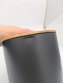Orion 2. akosť - Plechová dóza na potraviny, čierna, s bambusovým vekom, 2,3l, HRUBÁ MÚKA