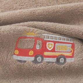 Goldea detský froté uterák - hasiči na hnedej 30 x 50 cm