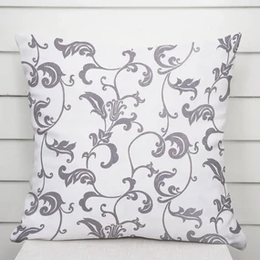 Biante Bavlnená obliečka na vankúš Sandra SA-184 Sivé kvetované ornamenty na bielom 50 x 50 cm
