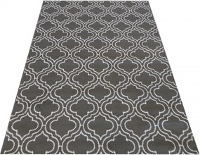 Škandinávsky koberec v sivej farbe s bielym vzorom