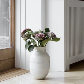Biela kameninová váza Kähler Design Omaggio, výška 30,5 cm