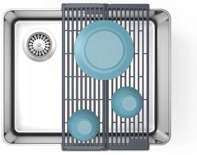 Sivá nastaviteľná plastová odkvapkávacia mriežka na drez 43x13 cm Platform – Joseph Joseph