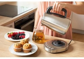 Sencor -  Rýchlovarná kanvica s termoreguláciou 1,7 l 2200W/230V nerez