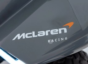 Ramiz McLaren Racing MCL 35 detská štvorkolka šedá + diaľkové ovládanie + pomalý štart + EVA + LED audio
