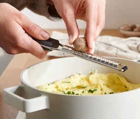 Strúhadlo na muškátový orech