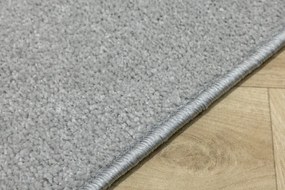 Metrážny koberec GALAXY 72 strieborný