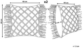 Sada 2 bavlnených dekoratívnych vankúšov makramé 40 x 40 cm ružová YANIKLAR Beliani