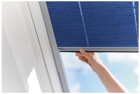 Livarno home Tepelnoizolačná plisovaná žalúzia na strešné okná Velux, 49,3 x 94 – 116 cm (modrá)  (100328943)