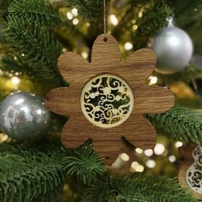 AMADEA Drevená ozdoba z masívu s vkladom - kvet s ornamentom 10 cm