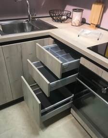 Zostava kuchyne Nitra - Roma - odpredajový kus, kašmír/dub/zelená