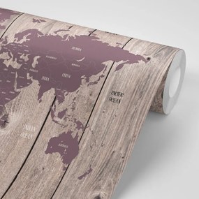 Tapeta hnedo-fialová mapa na drevenom pozadí - 225x150