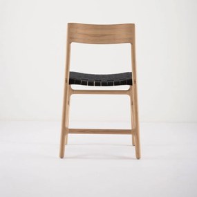 Jedálenská stolička z masívneho dubového dreva s čiernym sedadlom Gazzda Fawn