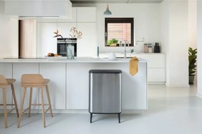 Dotykový oceľový odpadkový kôš na triedený odpad v matne striebornej farbe 60 l Bo Touch Bin Hi – Brabantia