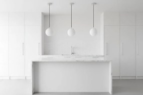 Závesné svietidlo Florence, 1x biele sklenené tienidlo, ch/b