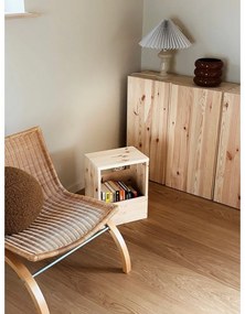 Nočný stolík z borovicového dreva v prírodnej farbe Grab It – Karup Design