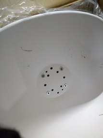 AKCIA Bielo-čierna stolička BALI MARK s čiernymi nohami II. akosť