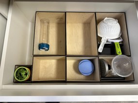 usporadejto.cz Drevený organizér do vysokého šuplíka,  VASKY - L (30 x 20 x 15 cm)