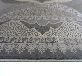 Koberec Allianz 6302 GREY – sivý s orientálnym vzorom Rozmer: 280x370 cm