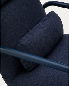 Tmavomodré kreslo Inari – Kave Home