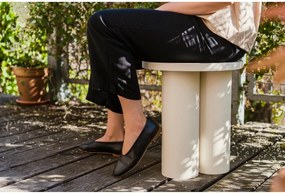 Béžová stolička Oly – noo.ma