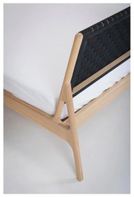 Posteľ z masívneho dubového dreva s čiernym čelom Gazzda Fawn, 180 x 200 cm